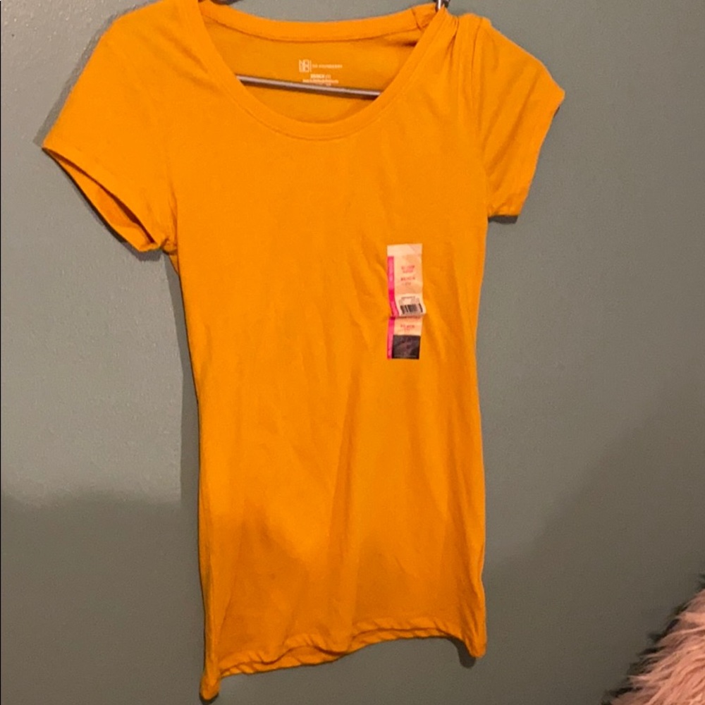 Yellow plain T